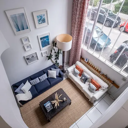 Loft D Exception Au Pied Des Champs-elysees Apartament