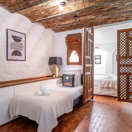 Loft D Exception Au Pied Des Champs-elysees *