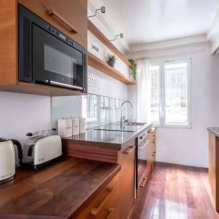 Apartament Loft D Exception Au Pied Des Champs-elysees Paryż