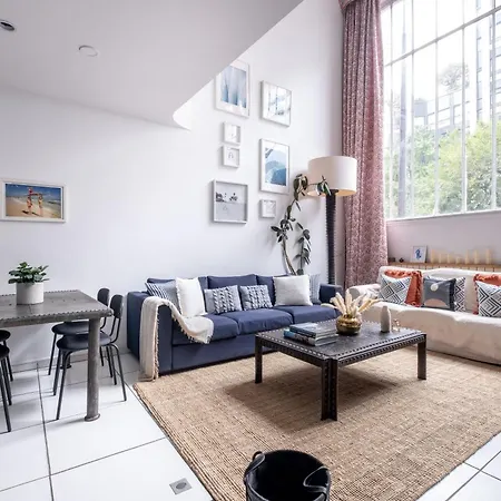 Loft D Exception Au Pied Des Champs-elysees