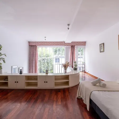 Loft D Exception Au Pied Des Champs-elysees Paříž