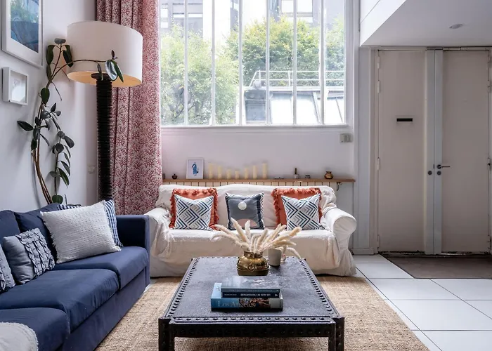 Loft D Exception Au Pied Des Champs-elysees * 파리