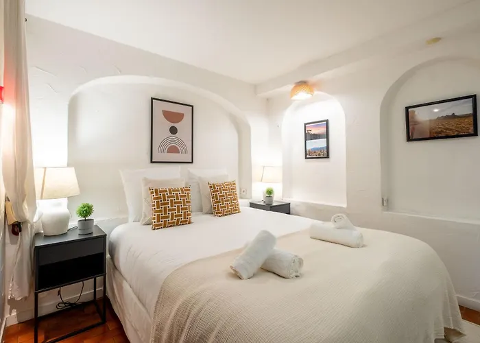 Loft D Exception Au Pied Des Champs-elysees