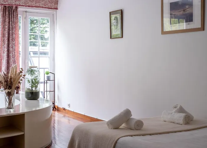 Loft D Exception Au Pied Des Champs-elysees * 파리