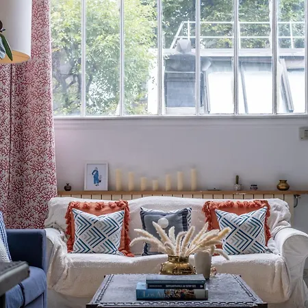 Apartman Loft D Exception Au Pied Des Champs-elysees *